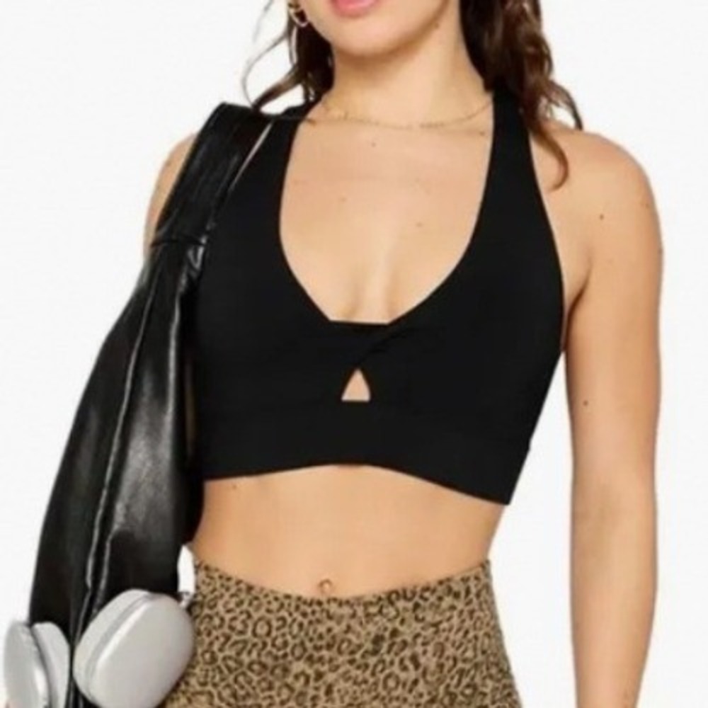 Fabletics Oasis Twist Sports‎ Bra Womens M Black Medium Impact Cross Back